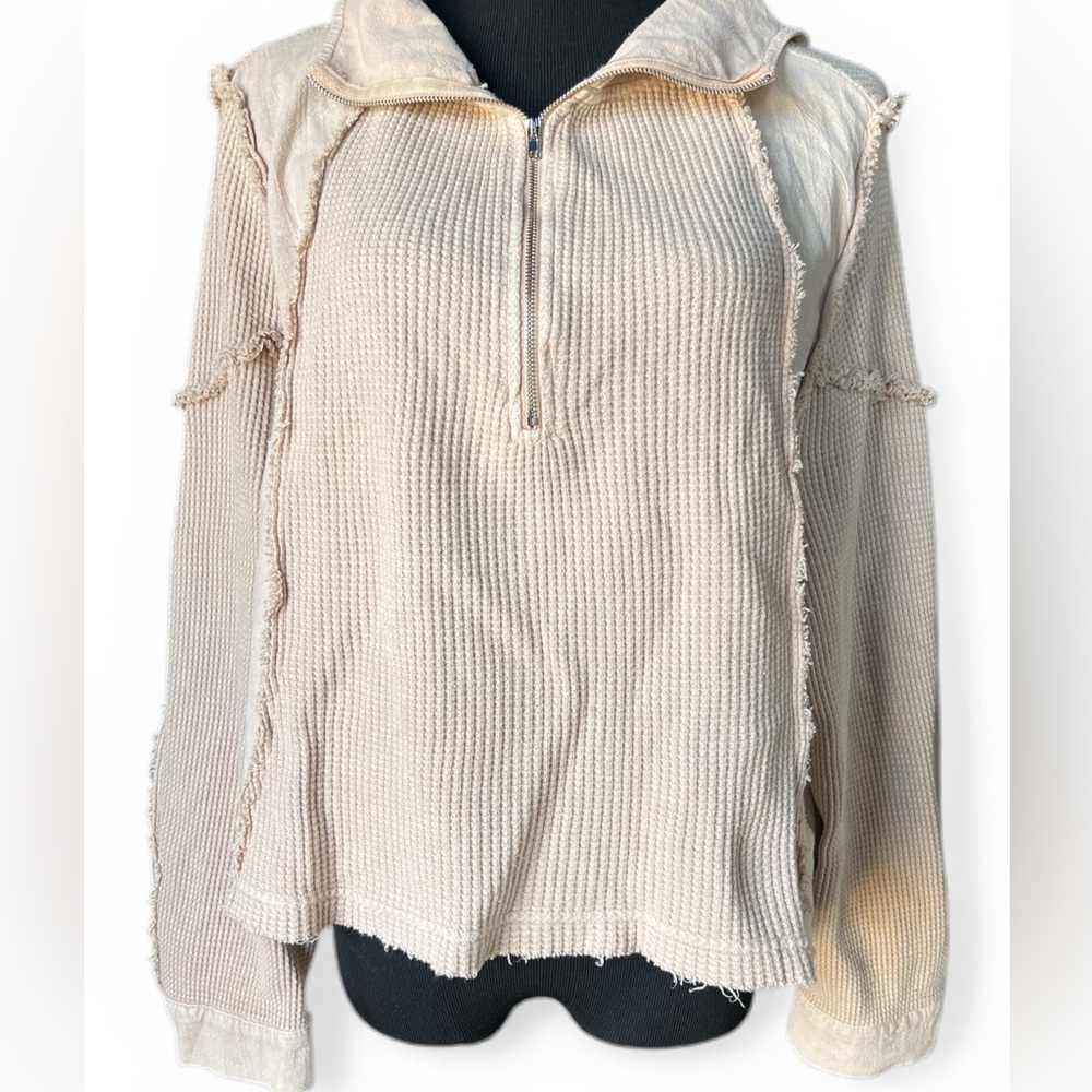 Me brand Neutral Textured 1/2 Zip Pullover Transitional Top Size Medium NWT